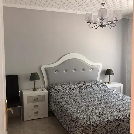 Villa с бассейном, 100м от моря, зона Bbq Torrevieja