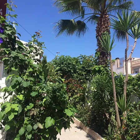 с бассейном, 100м от моря, зона Bbq * Torrevieja